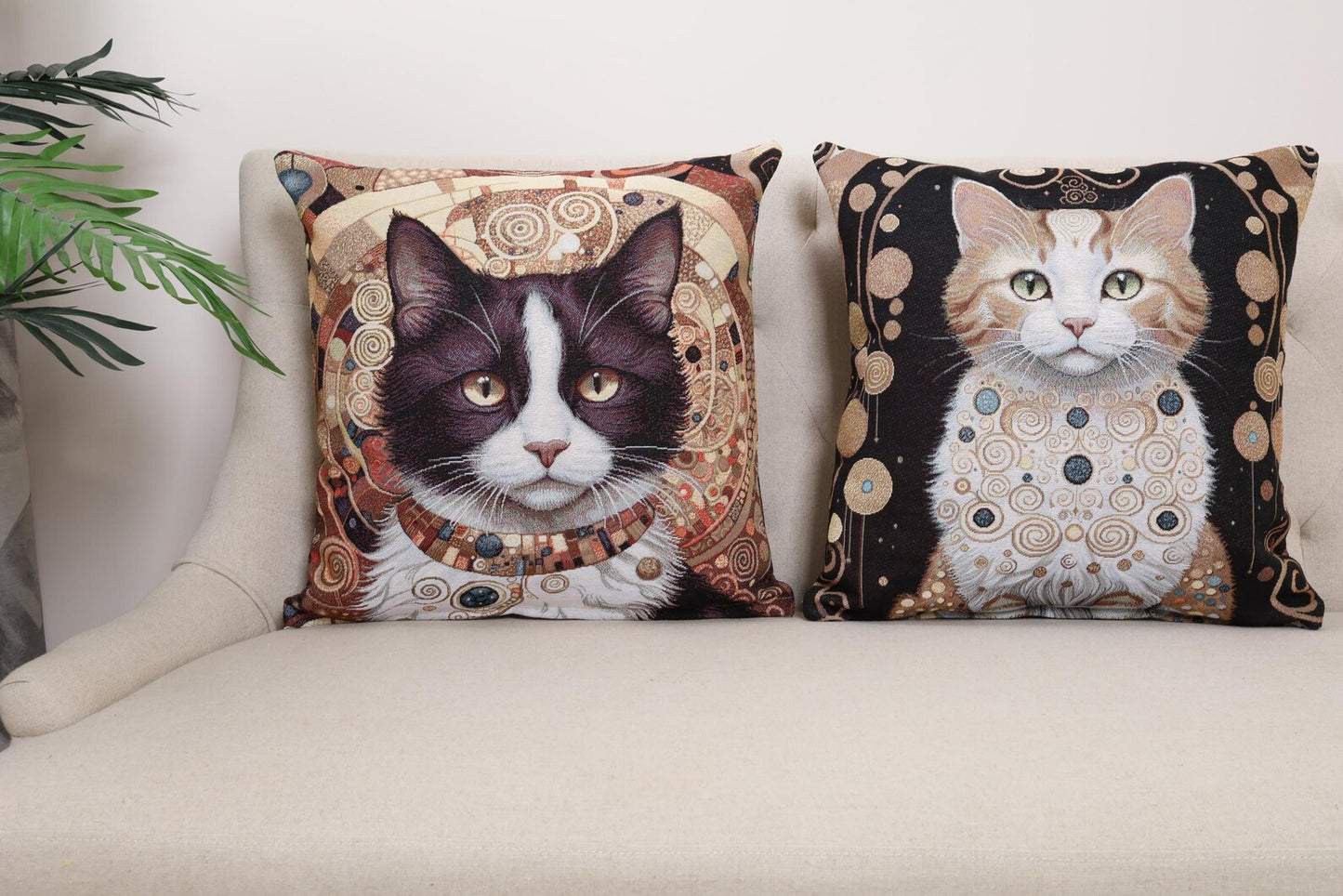 Royal Cat Double-Sided Cushion Cover | 18x18" pillow cover | Tapestry throw pillow | Modern home decor | Cat pillowcase