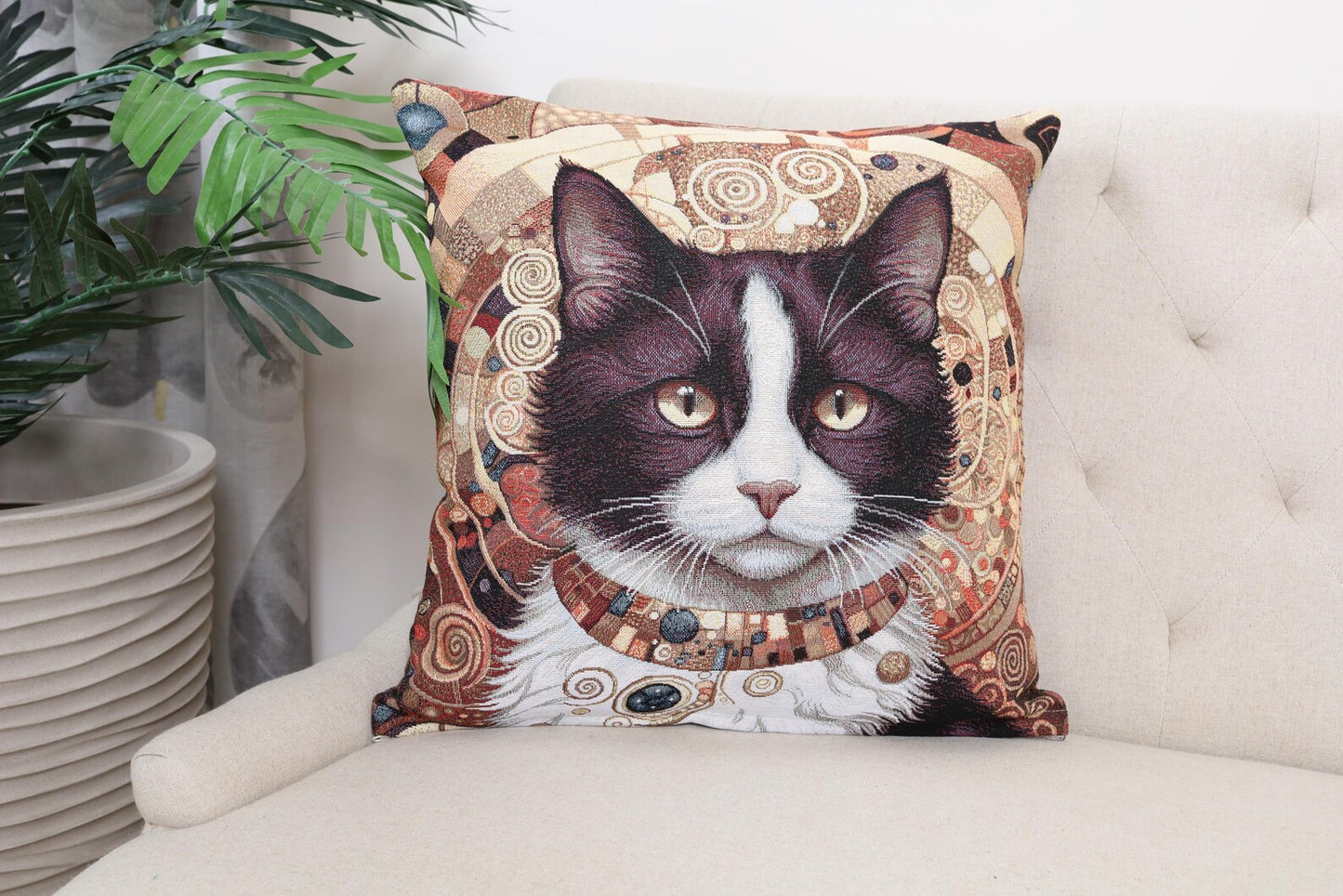 Royal Cat Double-Sided Cushion Cover | 18x18" pillow cover | Tapestry throw pillow | Modern home decor | Cat pillowcase