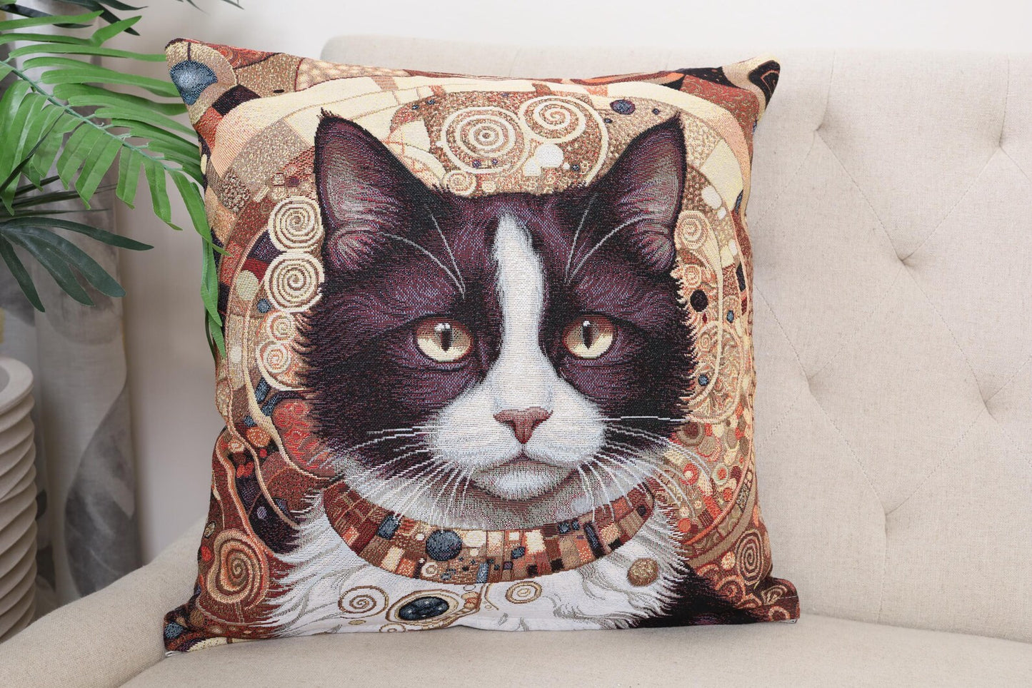 Royal Cat Double-Sided Cushion Cover | 18x18" pillow cover | Tapestry throw pillow | Modern home decor | Cat pillowcase